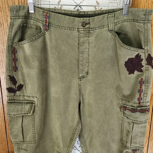 Sundance Remembered Dreams Embroidered Cargo Pants - Picture 3 of 13